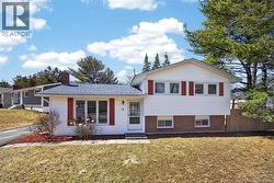 9 Parklyn Court  Fredericton, NB E3B 2T5
