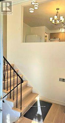 2529 Trondheim Crescent, Mississauga, ON - Indoor Photo Showing Other Room