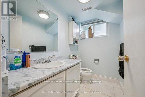 2529 Trondheim Crescent, Mississauga, ON - Indoor Photo Showing Bathroom