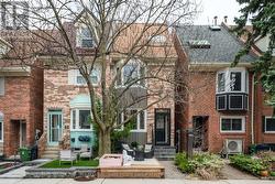 31 UNITY ROAD Toronto, ON M4J 5A3