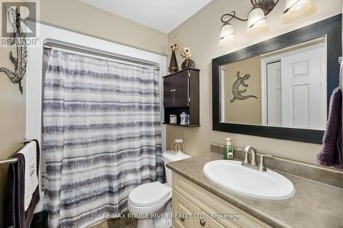 14 Algonquin Avenue, Brighton, ON - Indoor Photo Showing Bathroom