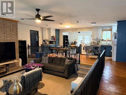 76 Huron Ave, Blind River, ON - Indoor Photo Showing Living Room