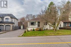 1124 KENT AVENUE Oakville, ON L6H 1Z8
