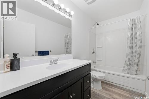56 Welker Crescent, Saskatoon, SK - Indoor Photo Showing Bathroom