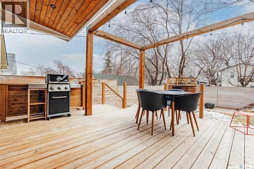 215 27Th Street W, Saskatoon, SK - Outdoor With Deck Patio Veranda