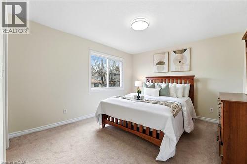 87 Ralgreen Crescent, Kitchener, ON - Indoor Photo Showing Bedroom