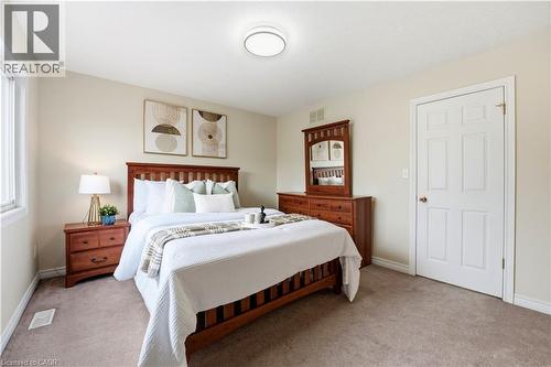 87 Ralgreen Crescent, Kitchener, ON - Indoor Photo Showing Bedroom