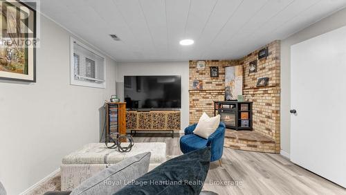 17 Suncoast Drive W, Goderich (Goderich (Town)), ON - Indoor With Fireplace
