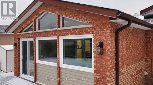 17 Suncoast Drive W, Goderich (Goderich (Town)), ON - Outdoor With Exterior