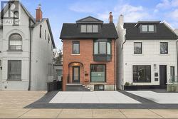 231 MACPHERSON AVENUE Toronto, ON M4V 1A1