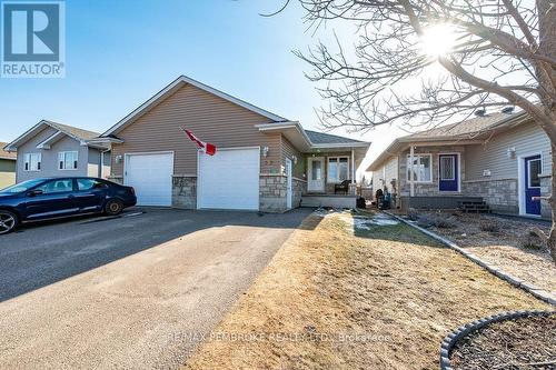 292 MCKENZIE STREET  Pembroke, ON K8A 3V7