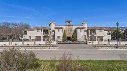 8-7373 Brooks Lane  Vernon, BC V1H 1G6