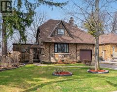 10 LANDOUR AVENUE Toronto, ON M6M 4J4