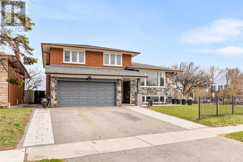 176 Daphne Avenue, Mississauga, ON - Outdoor With Facade