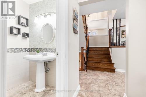 176 Daphne Avenue, Mississauga, ON - Indoor Photo Showing Bathroom