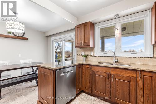 176 Daphne Avenue, Mississauga, ON - Indoor Photo Showing Kitchen With Double Sink
