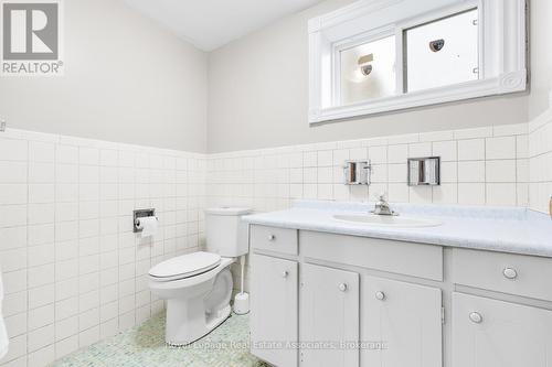 176 Daphne Avenue, Mississauga, ON - Indoor Photo Showing Bathroom