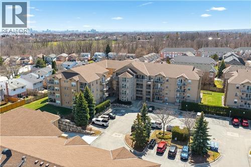 1820 WALKERS Line Unit# 213  Burlington, ON L7M 4V4