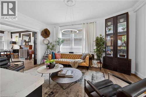 63 West Avenue N Unit# 1, Hamilton, ON - Indoor Photo Showing Living Room