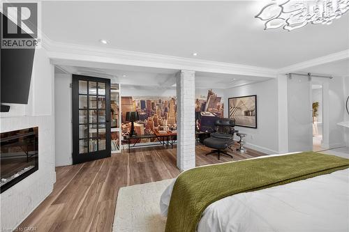 63 West Avenue N Unit# 1, Hamilton, ON - Indoor With Fireplace