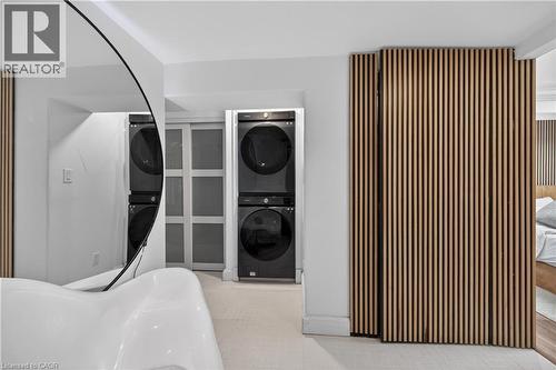 63 West Avenue N Unit# 1, Hamilton, ON - Indoor Photo Showing Laundry Room