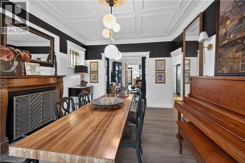 63 West Avenue N Unit# 1, Hamilton, ON - Indoor Photo Showing Dining Room