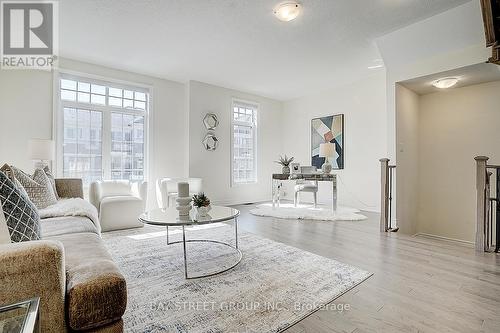 34 Phillipsen Way, Markham, ON - Indoor Photo Showing Living Room