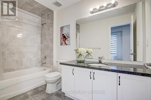 34 Phillipsen Way, Markham, ON - Indoor Photo Showing Bathroom
