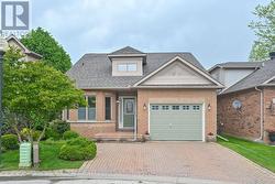 4 BELAIR PLACE New Tecumseth, ON L9R 1Z1