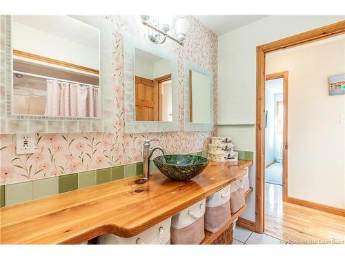 9 Spences Beach Rd, Murray Corner, NB 