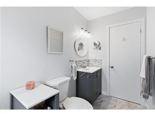 90 Pasadena Dr, Moncton, NB 