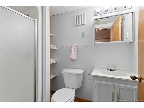 90 Pasadena Dr, Moncton, NB 