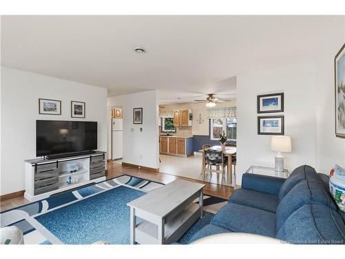 90 Pasadena Dr, Moncton, NB 