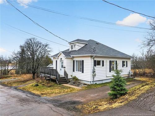 122 Hillview Ave, Riverview, NB 