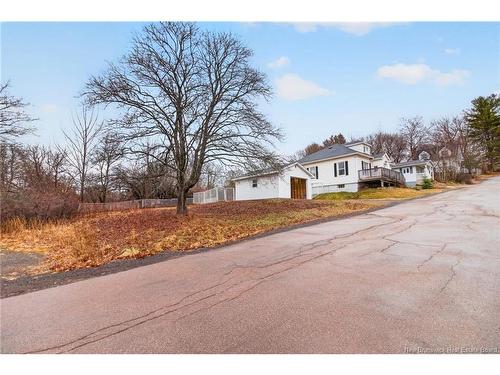 122 Hillview Ave, Riverview, NB 