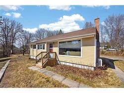 215 Fulton AVE  Fredericton, NB E3A 2B7