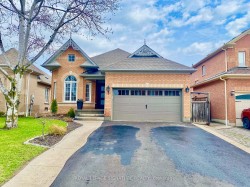 3 Underwood Drive Whitby, ON L1M 1H8