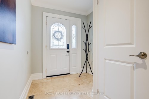 2590 Bromsgrove Road, Mississauga, ON - Indoor Photo Showing Other Room
