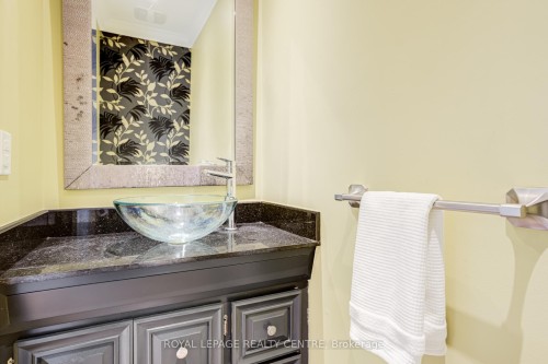 2590 Bromsgrove Road, Mississauga, ON - Indoor