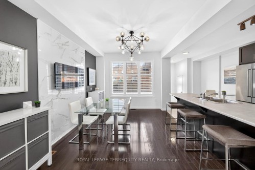 190 East'S Corners Boulevard, Vaughan, ON - Indoor Photo Showing Dining Room