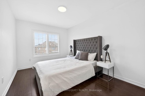 190 East'S Corners Boulevard, Vaughan, ON - Indoor Photo Showing Bedroom