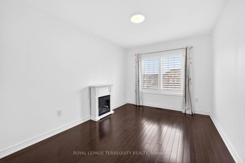 190 East'S Corners Boulevard, Vaughan, ON - Indoor Photo Showing Other Room With Fireplace