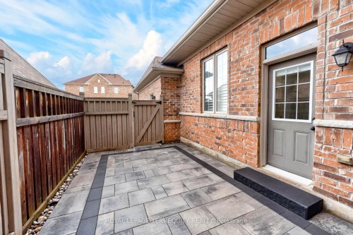 190 East'S Corners Boulevard, Vaughan, ON - Outdoor With Exterior