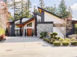 2220 Riviera Pl Langford, BC V9B 0Y5