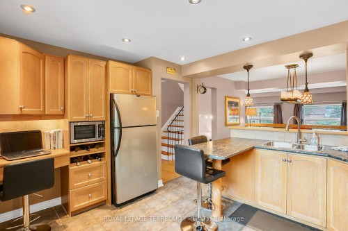 74 Silver Shadow Path, Toronto, ON - Indoor Photo Showing Kitchen With Double Sink