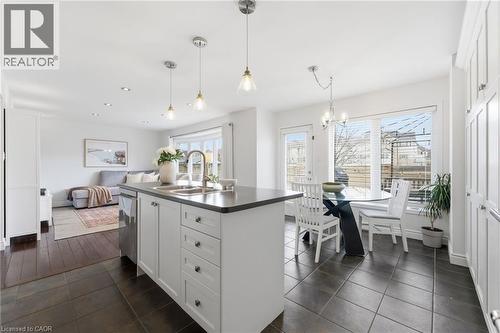 910 Vickerman Way, Milton, ON - Indoor