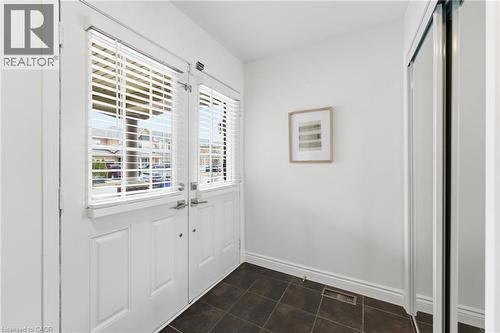 910 Vickerman Way, Milton, ON - Indoor Photo Showing Other Room