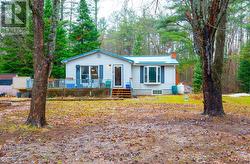 15 BENSON BOULEVARD  Kawartha Lakes (Laxton/Digby/Longford), ON K0M 1K0