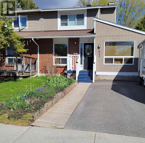 7925 JEANNE D'ARC BOULEVARD N  Ottawa, ON K1C 2C7