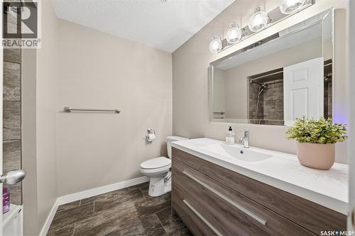 217 13Th Avenue E, Watrous, SK - Indoor Photo Showing Bathroom